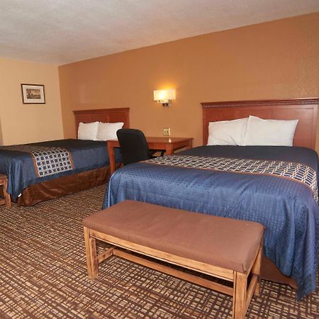 New World Inn Barre Екстериор снимка