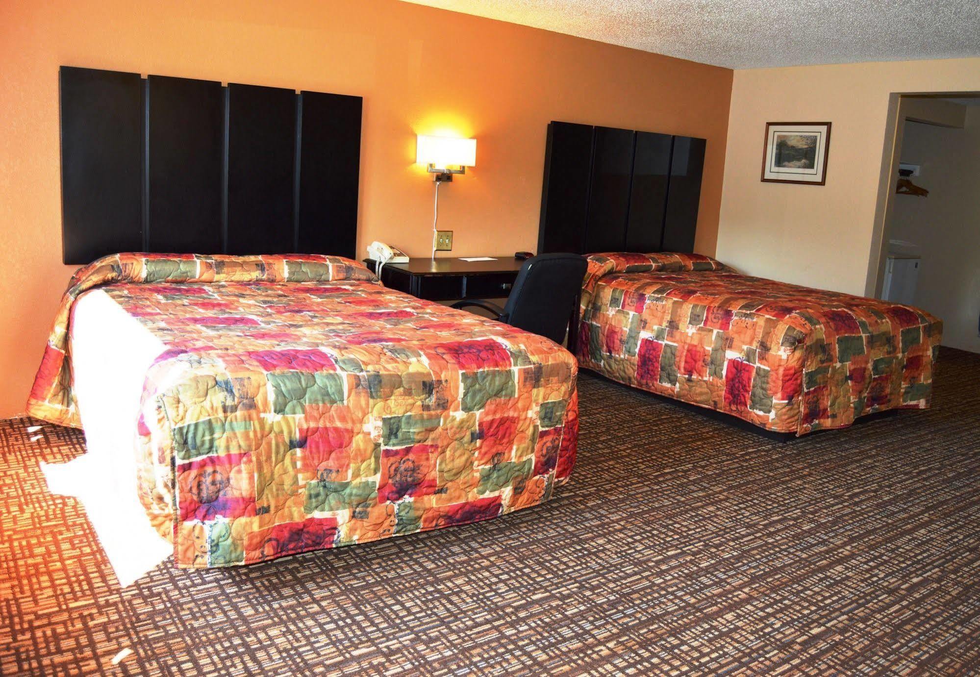 New World Inn Barre Екстериор снимка
