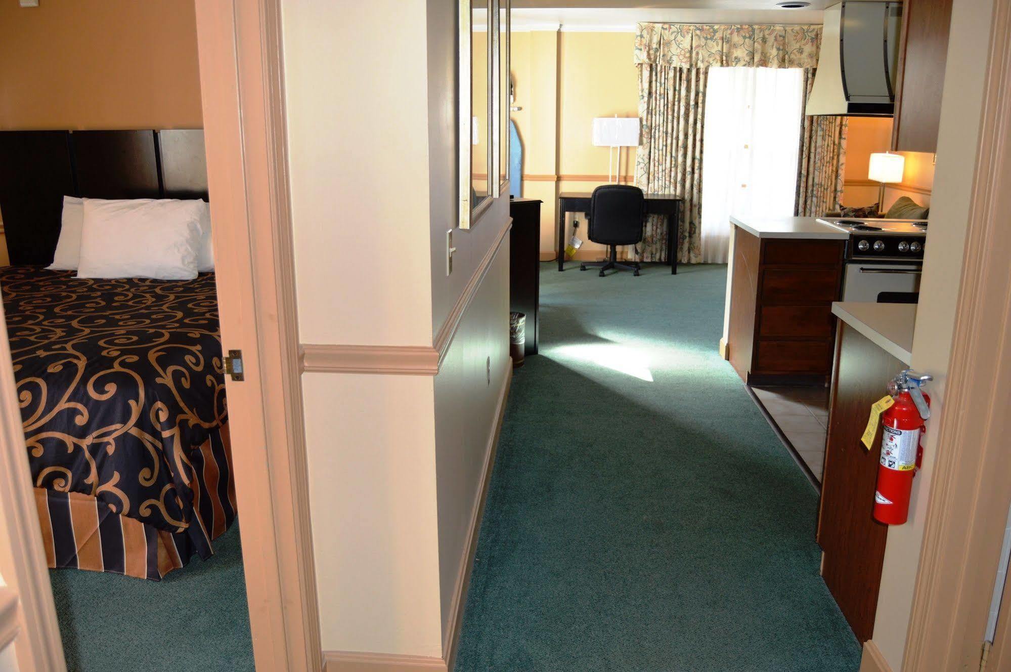 New World Inn Barre Екстериор снимка