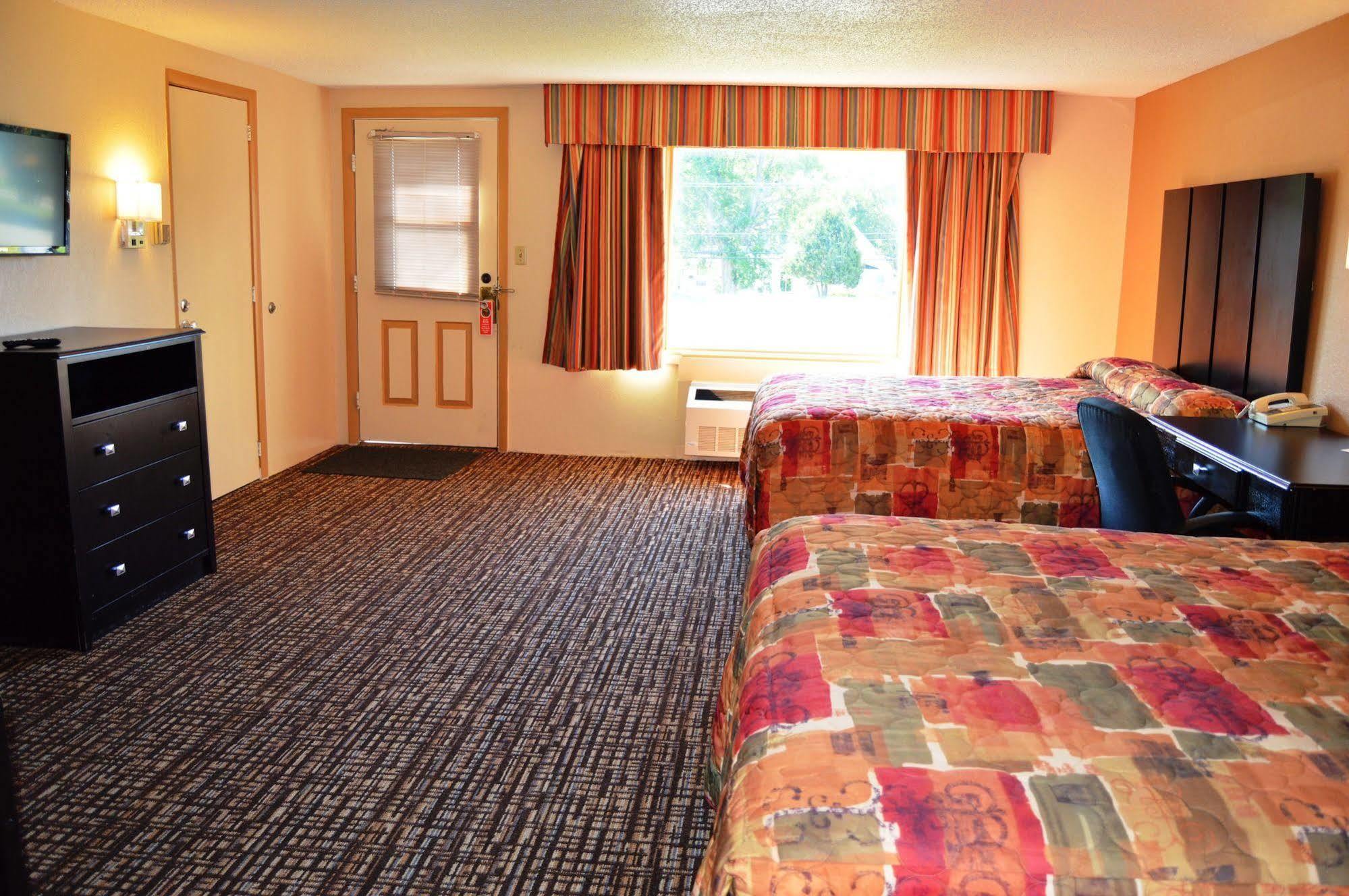 New World Inn Barre Екстериор снимка