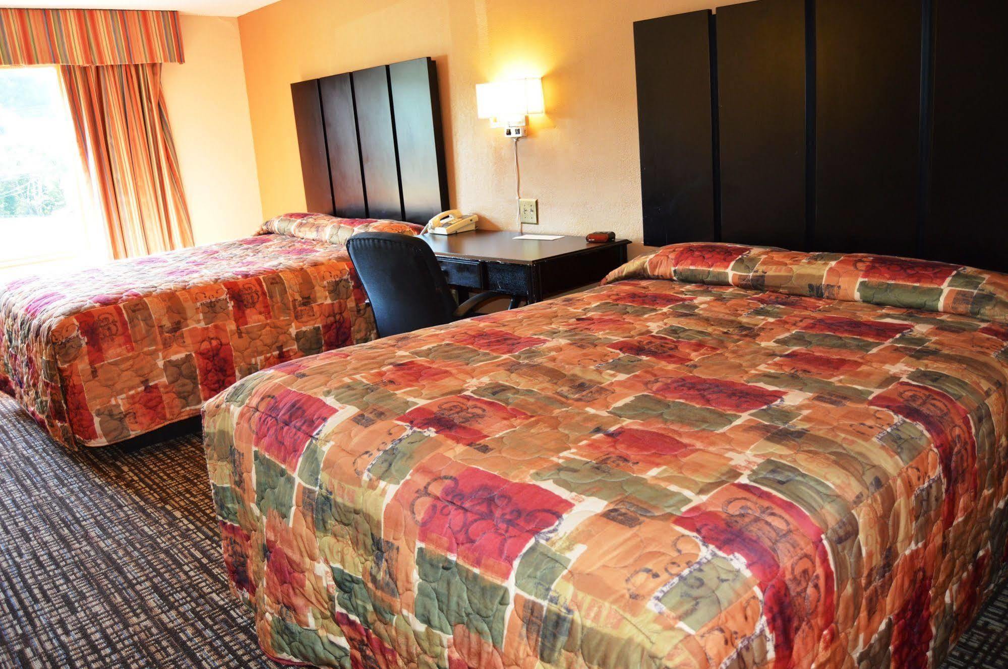 New World Inn Barre Екстериор снимка