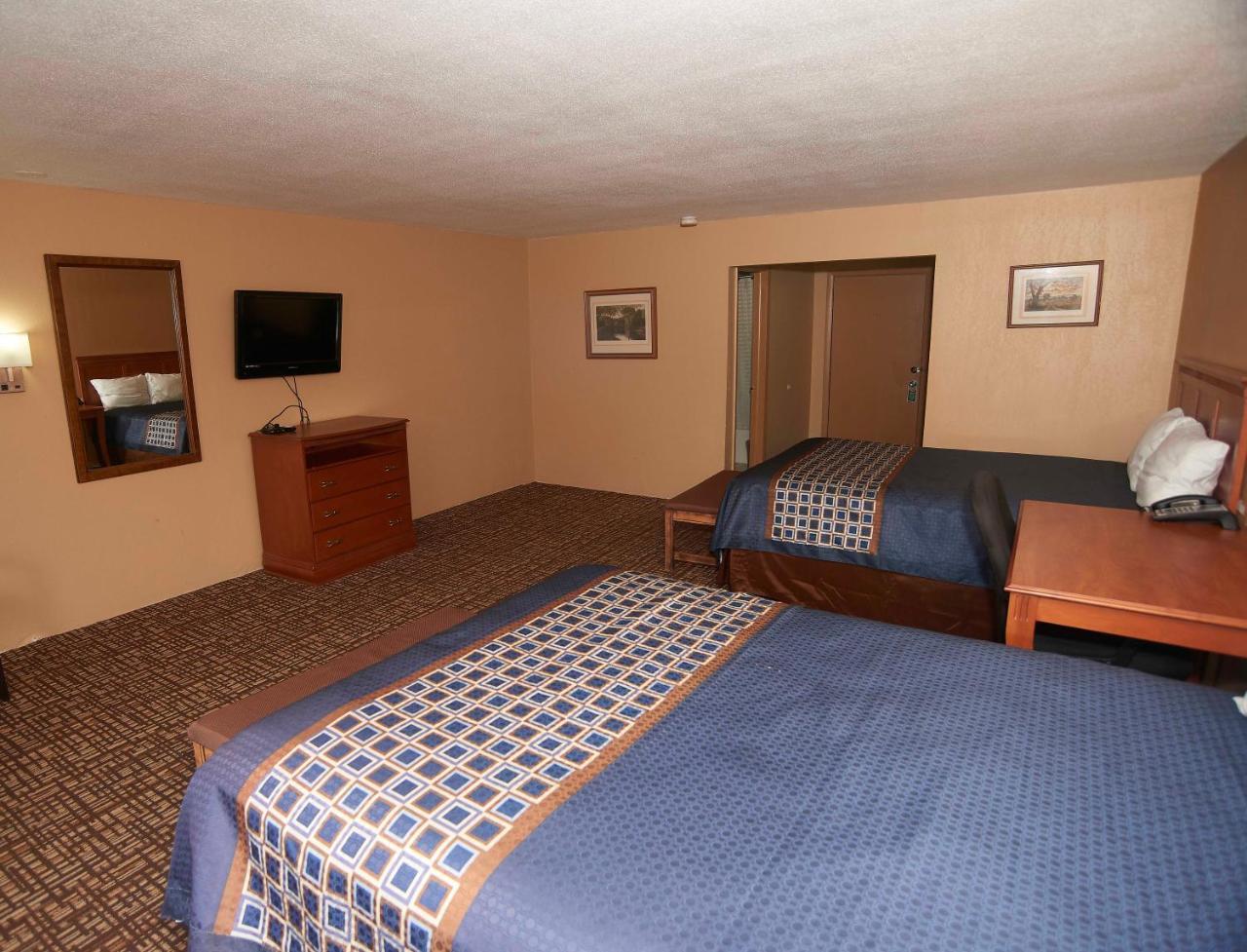New World Inn Barre Екстериор снимка