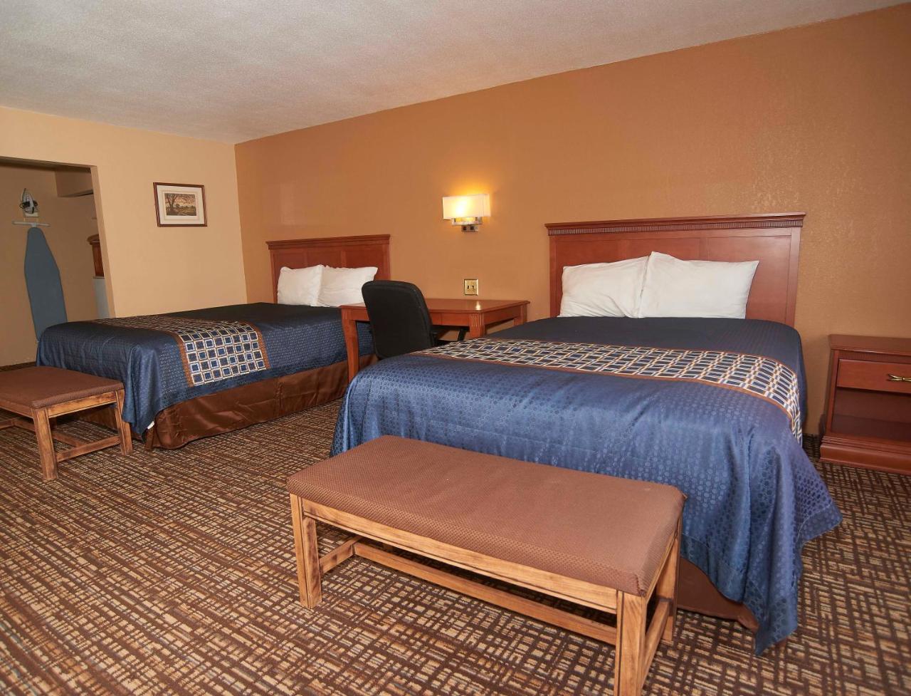 New World Inn Barre Екстериор снимка